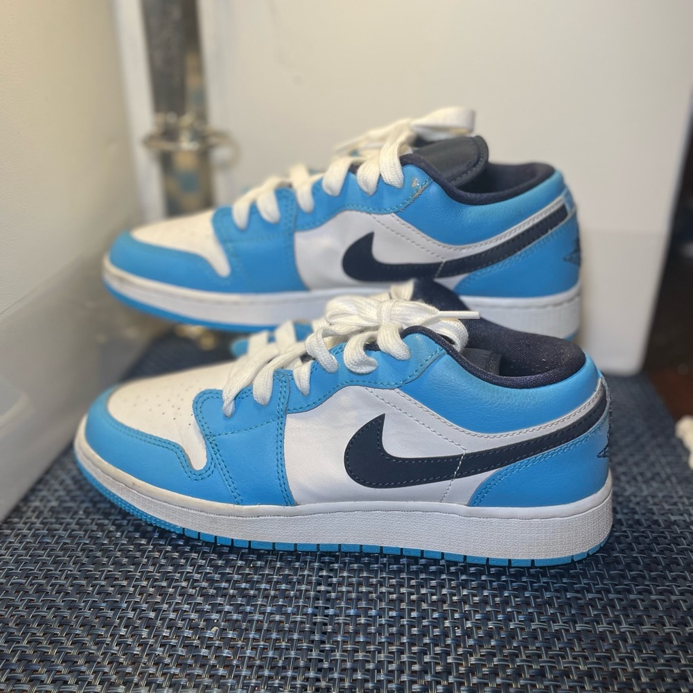 Jordan 1 Unc (2021)
